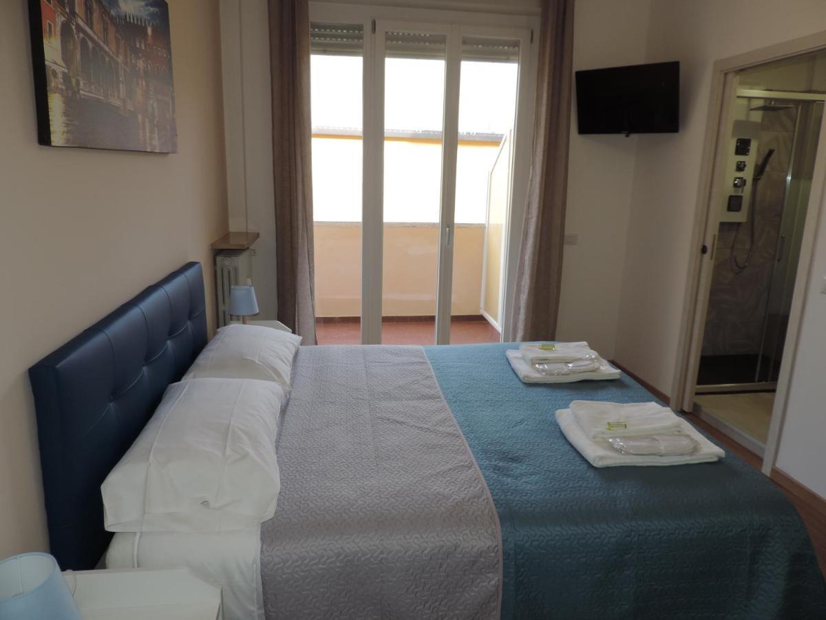Sciesa Guest House Verona Esterno foto